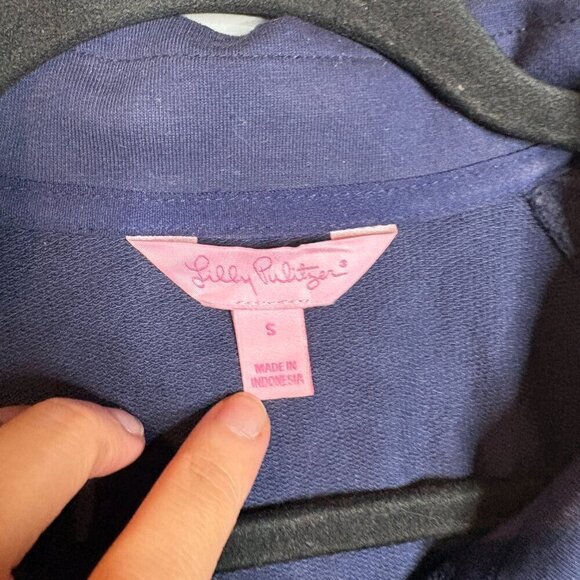 Lilly Pulitzer navy blue Skipper Popover crochet shoulder - Picture 3 of 5